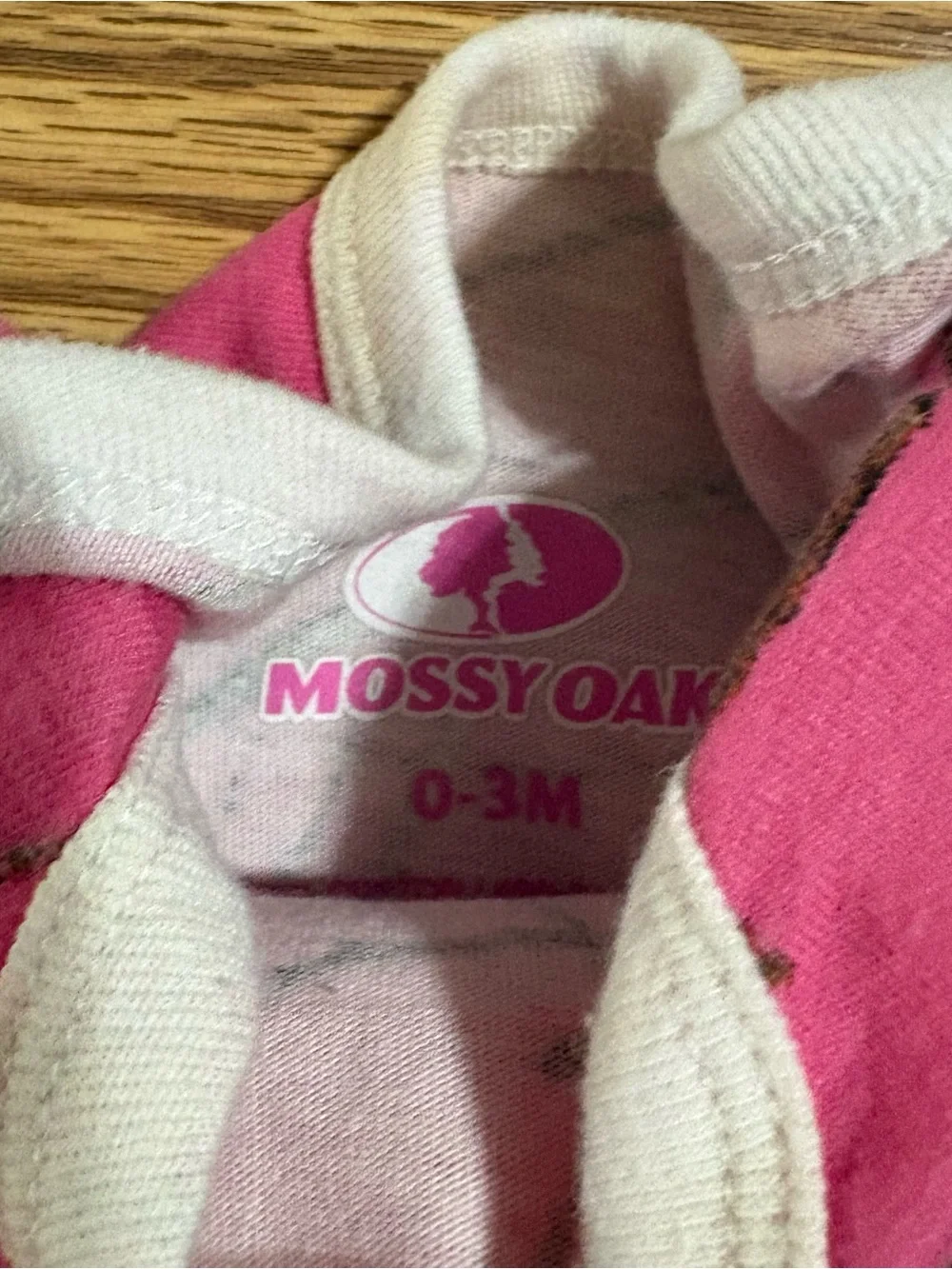 Mossy Oak Girls Bodysuit Camouflage Sz 0-3 Months Pink Leaf Tree Print Logo